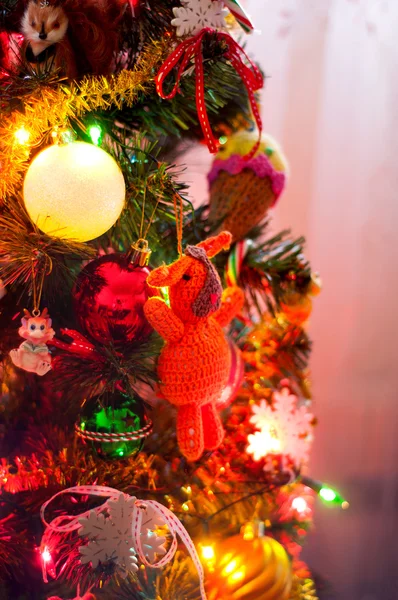 Madalyalı Noel ağacı