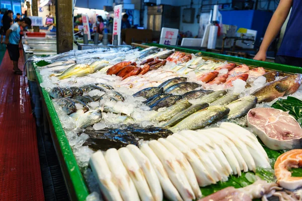 Vismarkt — Stockfoto