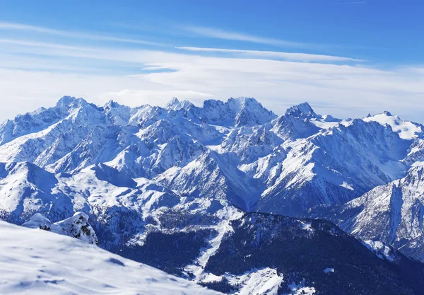 Paesaggio montano nelle Alpi svizzere — Foto Stock