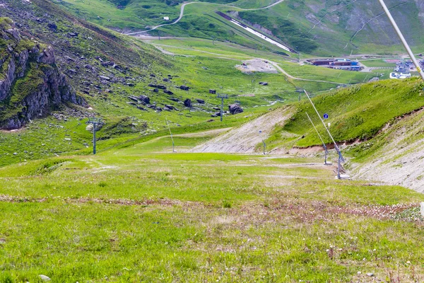 Ski helling zomer. — Stockfoto