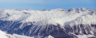 Kış dağ silsilesi Panoraması.
