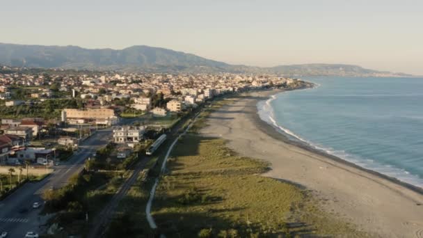 意大利海滨城市的空中景观 — 图库视频影像