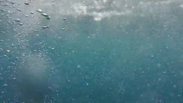 Воздушные Пузырьки Поднимающейся Воде — стоковое видео