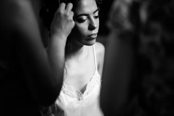 Sensual portrait of beautiful bride — Stock Photo, Image