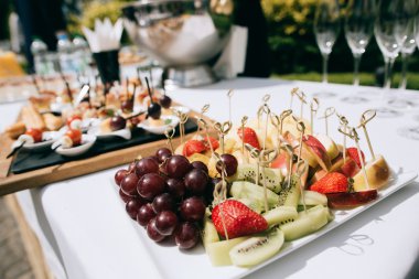 Yemekli restoran masası.. 