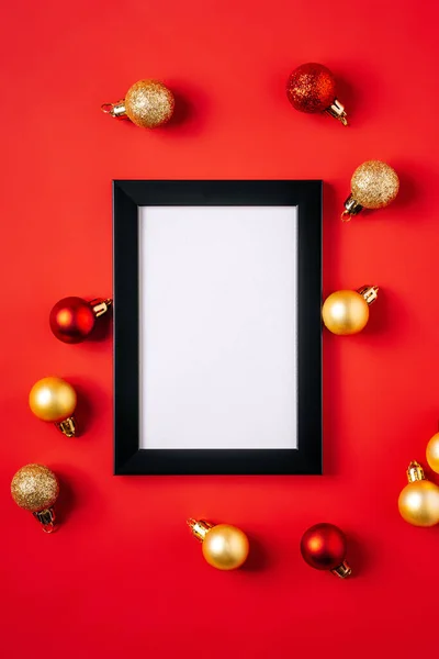 Christmas Composition Picture Frame Mockup Red Golden Ornament Baubles Decorations — Stock Photo, Image