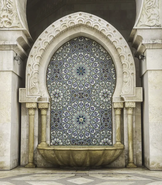 Brunnen im orientalischen Stil — Stockfoto