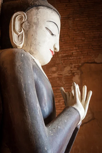 Statue of Buddha — Stock Photo, Image