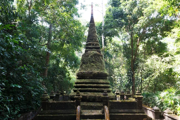 Oude Tempel Het Bos Van Thailand — Stockfoto