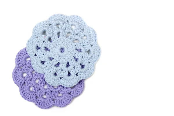 Crochet fil de beau tissu sous la forme d'un cercle sur un w — Photo