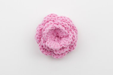 renkli çiçekler ve iplik yapılan yonca yaprağı