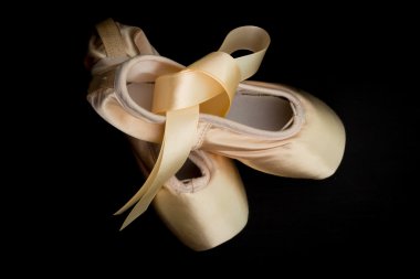 Pointe ayakkabı arka planda Tutu
