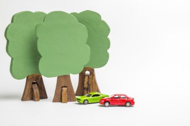 Tahta bloklar, ağaçlar, euro para, mod ahşap resimler evi