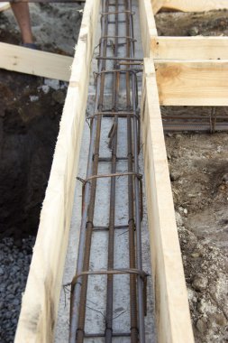 building foundations, reinforcement, concrete rubble, wooden for
