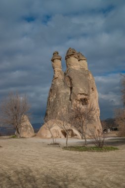 Earthern piramit Kapadokya