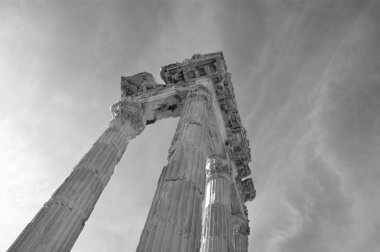 Tapınak Trajan sütunu