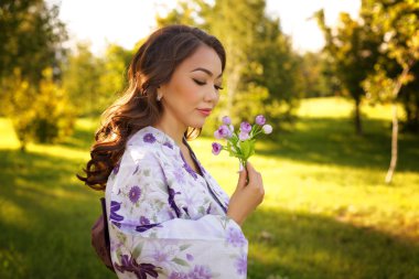 kimono güzel Asyalı kadın 