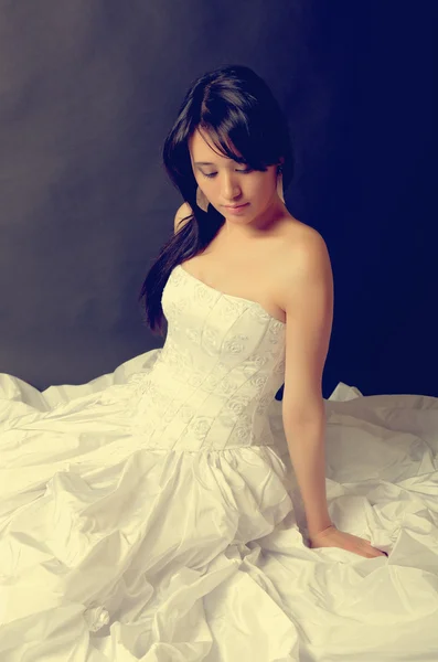 Beautiful bride girl — Stock Photo, Image