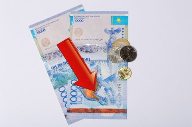 Kazakistan para tenge aşağı