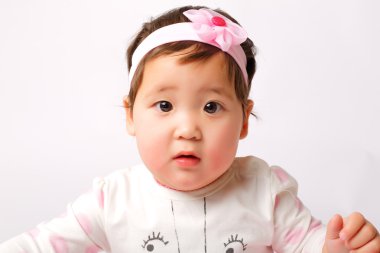 Sevimli küçük bebek kız yeni yıl/yılbaşı kostüm