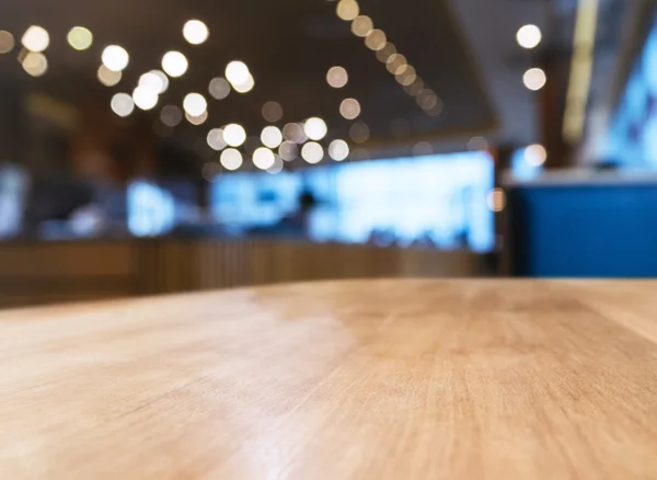 Tampo da mesa com Bar desfocado Restaurante interior fundo — Fotografia de Stock