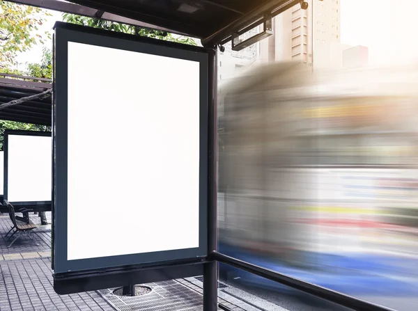 Vysmívat se Billboard Media Banner Light box na autobusovém nádraží — Stock fotografie