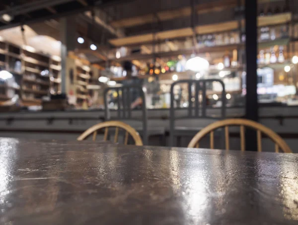 Topo da tabela com Bar desfocado fundo do restaurante — Fotografia de Stock