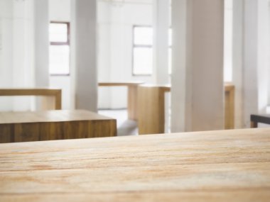 Tablo üst sayaç bar iç Loft alan arka plan ile