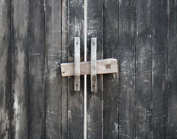 Porta de madeira com fechadura — Fotografia de Stock