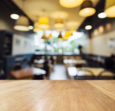 Tablo üst sayaç bulanık Cafe hafif deocration arka plan ile