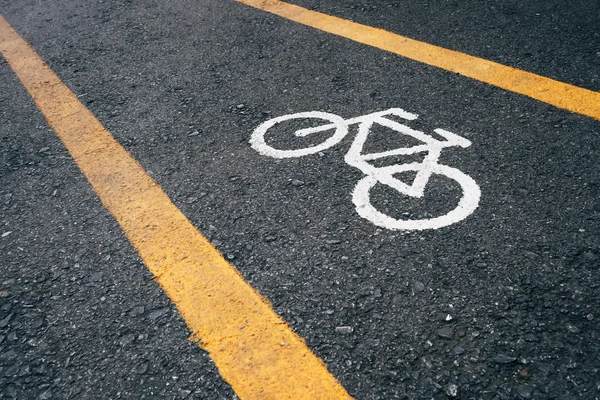 Bicycle lane signage on street — Stock Photo, Image