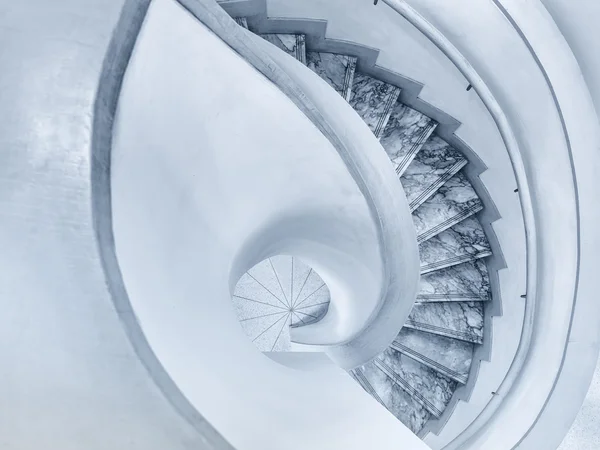 Spirális lépcsőház építészeti részletek — Stock Fotó