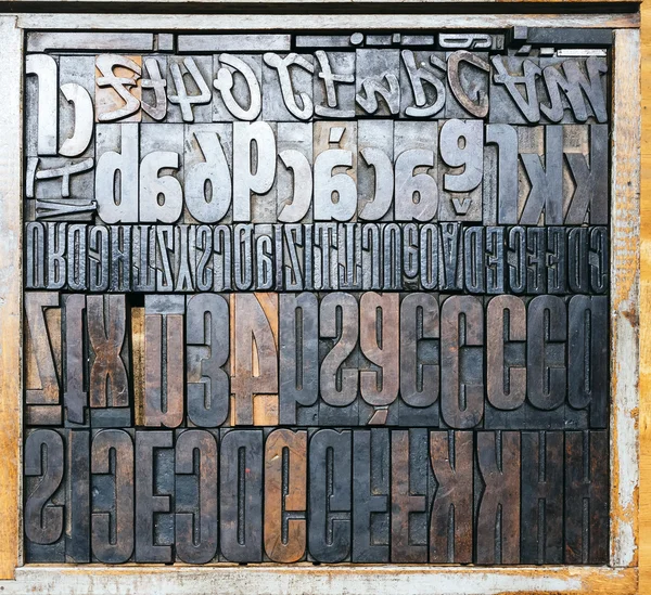 Vintage Letterpress ağaç türü blok alfabe baskı — Stok fotoğraf