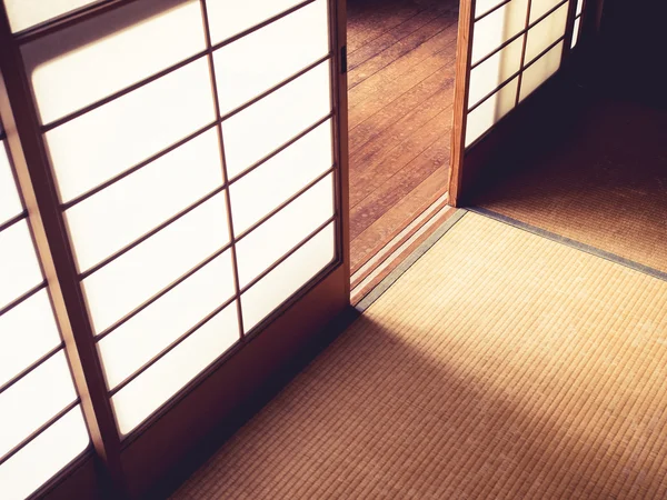 도어 패널 일본식 룸 인테리어 세부 다다미 바닥 — 스톡 사진