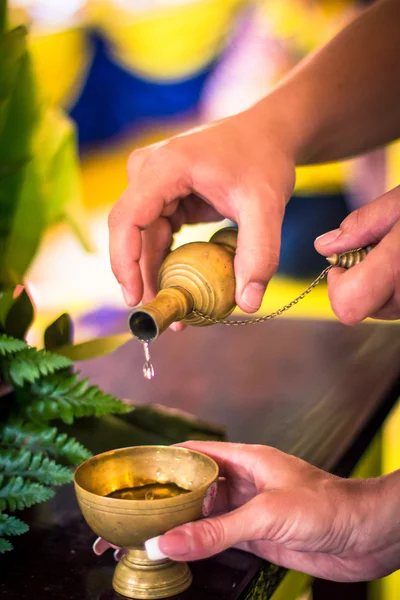 Exotic Wedding ceremony in Traditional Thai style temple — Stock Photo, Image