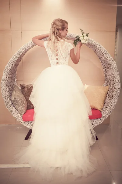 Beautiful young girl in a wedding dress — Stock Photo, Image