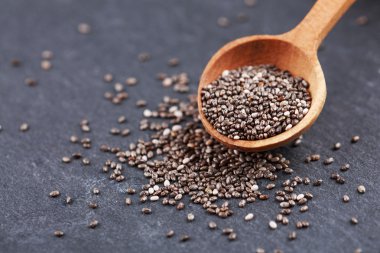 tahta kaşık Chia tohum