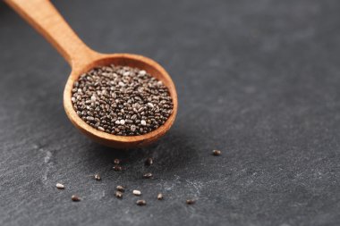 tahta kaşık Chia tohum