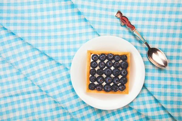 Tartlet with fresh blueberries — Stock Photo, Image