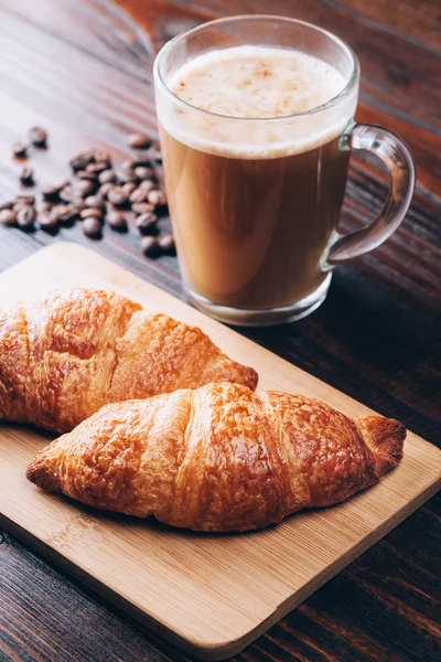 Café com croissants — Fotografia de Stock