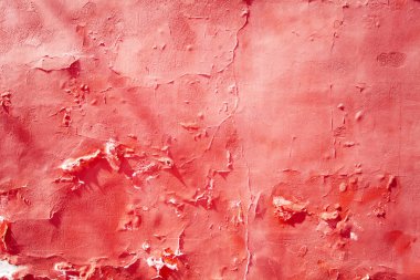 kırmızı duvar kırık