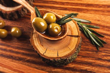 Zeytinyağı ve zeytin