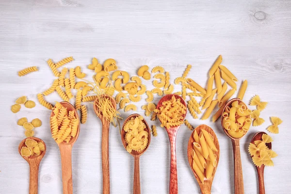 Verschiedene Arten von Pasta — Stockfoto