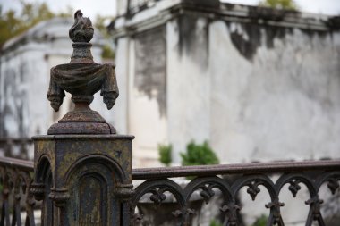 New Orleans - Ferforje mezarlığı mesaj