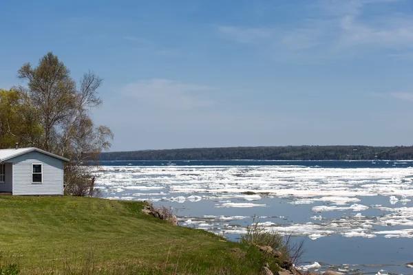 Spring Ice Thaw with Copy Space — Stock Photo, Image