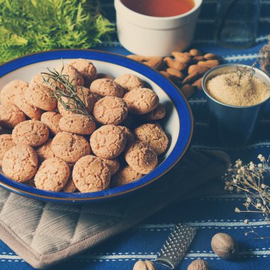 Ev yapımı amaretti kurabiye