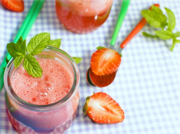 Strawberry and watermelon juice — Stock Photo, Image
