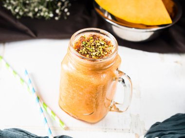 Keten tohumu ile kabak ve muz güler yüzlü