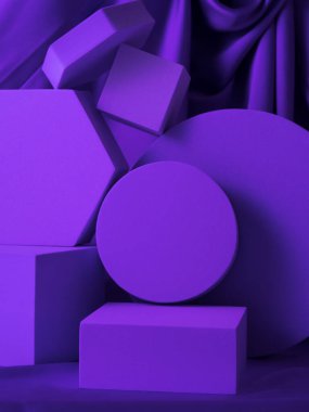 Geometrik şekiller mor stand podyum modellemesi ipek arka planda ürün gösterimi için