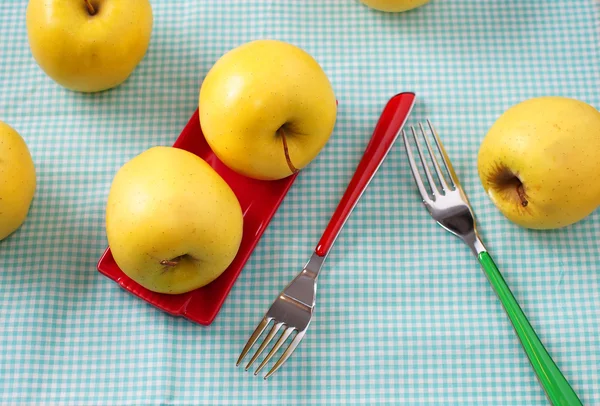 苹果和叉子 — 图库照片